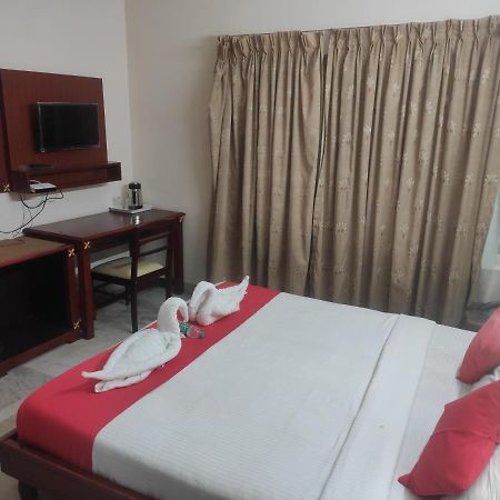 Karthika Residency Apartment Kochi Exterior foto