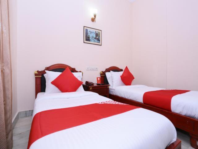 Karthika Residency Apartment Kochi Exterior foto