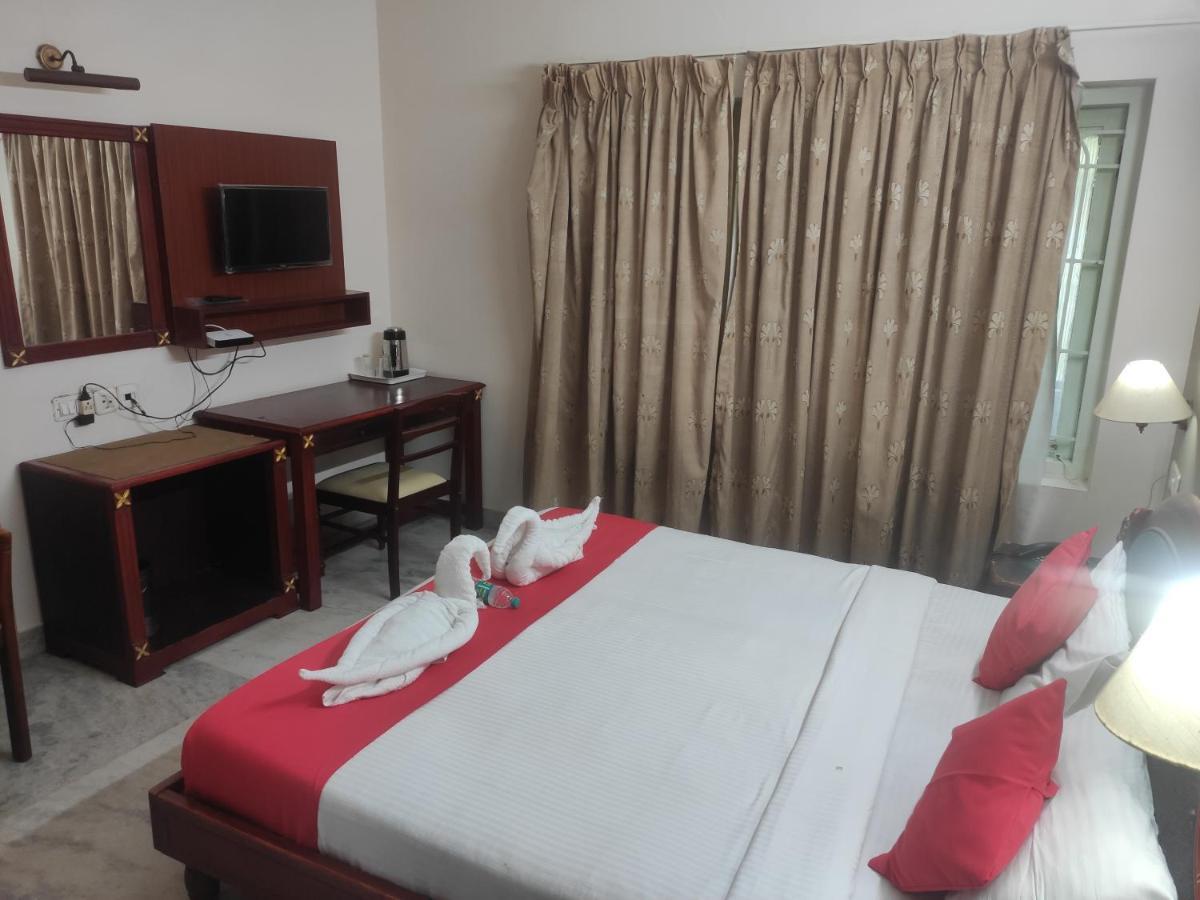 Karthika Residency Apartment Kochi Exterior foto